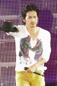 V6岡田准一のイメージも急落......　今後は宮崎あおいのネガキャンが続く？　